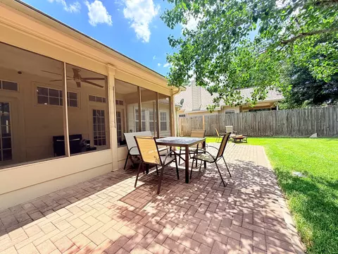 Exterior - 540 Springwood Dr, Conroe, TX 77385 photo 5 of 5