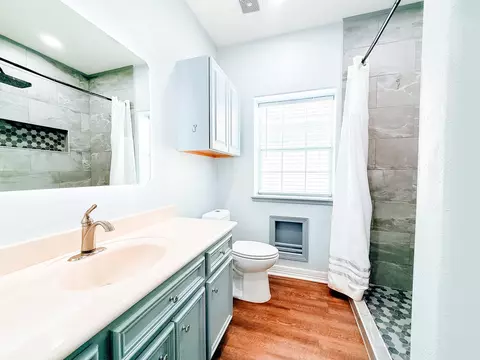 Bath - 540 Springwood Dr, Conroe, TX 77385 photo 4 of 4