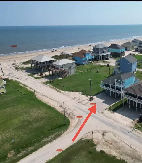 833 S Oneal Rd, Crystal Beach, TX 77650