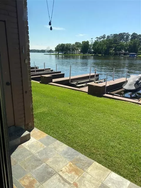 801 River Rd #123F, Montgomery, TX 77356