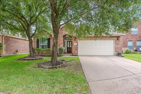 17819 Serene Shore Dr, Cypress, TX 77429