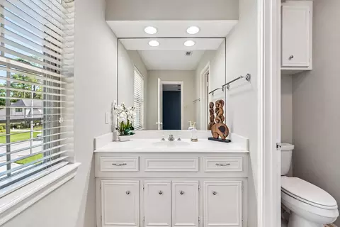 Bath - 3211 Candleknoll Dr, Spring, TX 77388 photo 5 of 5
