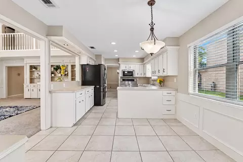 Kitchen - 3211 Candleknoll Dr, Spring, TX 77388 photo 1 of 5