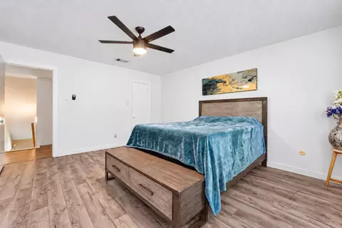 Bedroom - 3211 Candleknoll Dr, Spring, TX 77388 photo 4 of 8