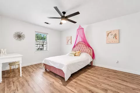 Bedroom - 3211 Candleknoll Dr, Spring, TX 77388 photo 6 of 8