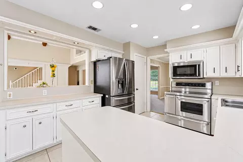Kitchen - 3211 Candleknoll Dr, Spring, TX 77388 photo 3 of 5