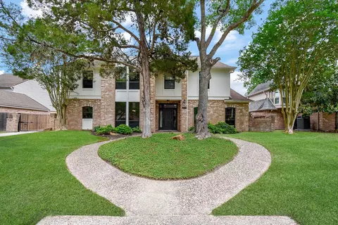 723 Plainwood Dr, Houston, TX 77079