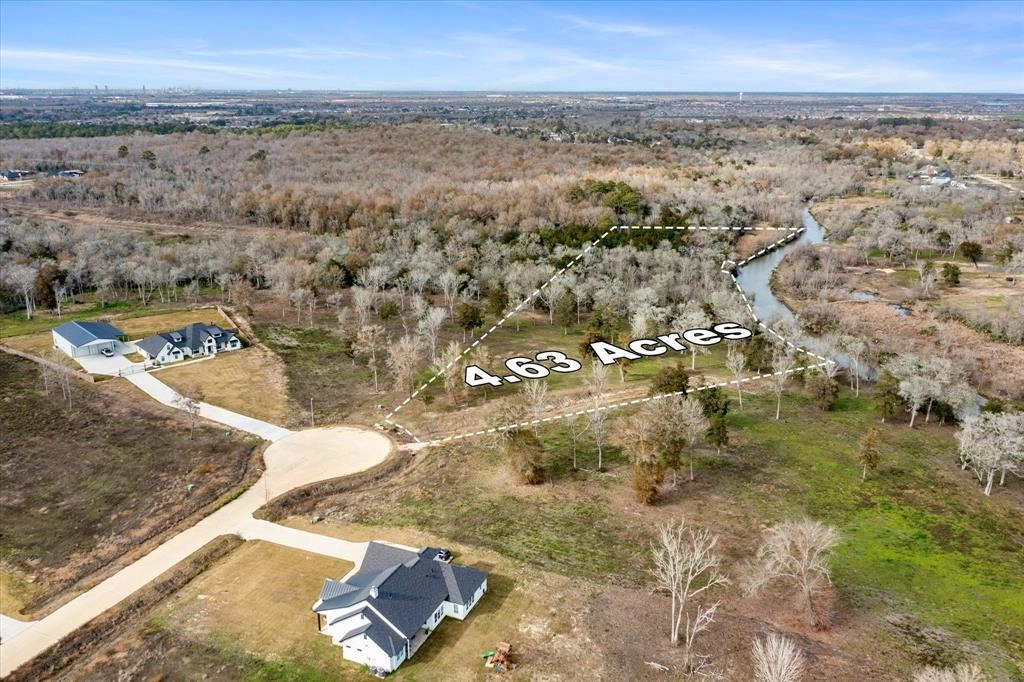 6650 Freret Bayou Dr