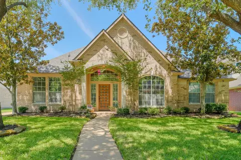 10711 Wolsley Ct, Houston, TX 77065