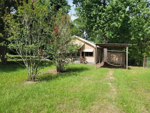Exterior - 156 White Oak Cir, Trinity, TX 75862 photo 2 of 4