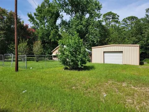 Exterior - 156 White Oak Cir, Trinity, TX 75862 photo 3 of 4