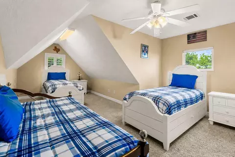 Bedroom - 237 Vivian Rd, Onalaska, TX 77360 photo 2 of 4