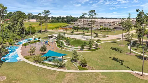 View/Area - 782 Falling Cave Dr, Willis, TX 77378 photo 6 of 8
