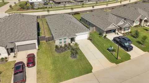 View/Area - 782 Falling Cave Dr, Willis, TX 77378 photo 4 of 8