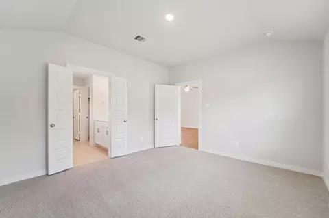 Bedroom - 14175 Granger Pointe Ln, Conroe, TX 77302 photo 4 of 11