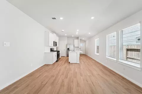 Living - 14175 Granger Pointe Ln, Conroe, TX 77302 photo 1 of 6