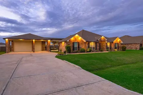 2210 Ninos Dr, San Leon, TX 77539