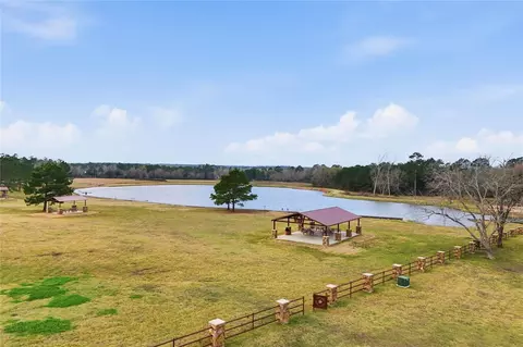 15466 Red Hawk Rd, Willis, TX 77378 photo 9