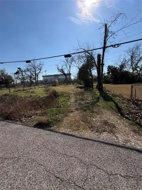 5112 Baton Rouge St, Houston, TX 77028