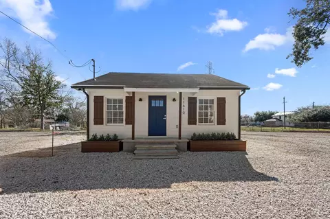 11610 E Palmsprings Dr, Houston, TX 77034