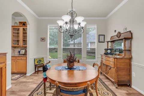 Dining - 2 Marlowe Way, Conroe, TX 77384 photo 2 of 5