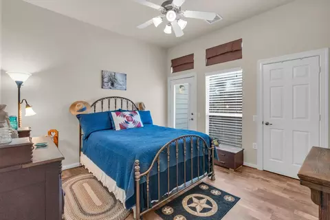 Bedroom - 2 Marlowe Way, Conroe, TX 77384 photo 1 of 3