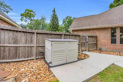 Exterior - 2 Marlowe Way, Conroe, TX 77384 photo 7 of 12