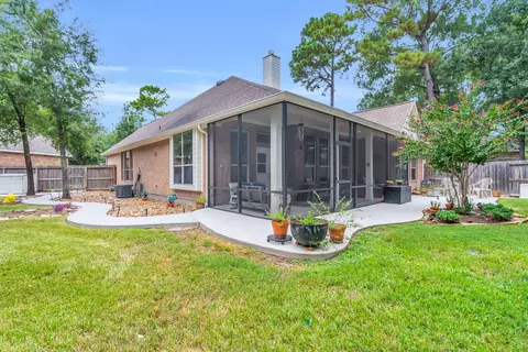 Exterior - 2 Marlowe Way, Conroe, TX 77384 photo 8 of 12