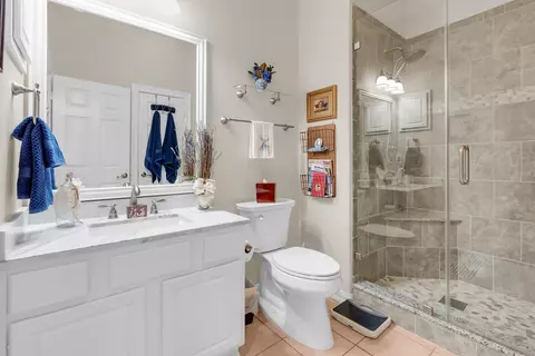 Bath - 2 Marlowe Way, Conroe, TX 77384 photo 1 of 5