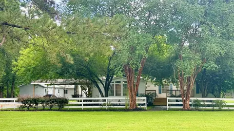 117 River Boat Bnd, Dayton, TX 77535