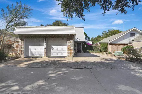 2718 Kissing Camel Ct, Missouri City, TX 77459