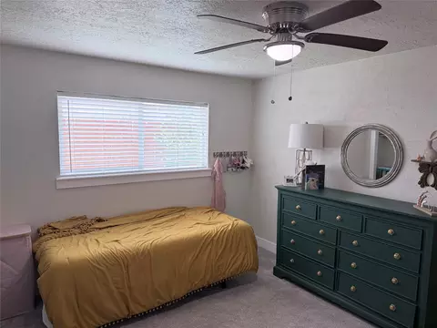 Bedroom - 4012 Chile Dr, Pasadena, TX 77504 photo 7 of 7