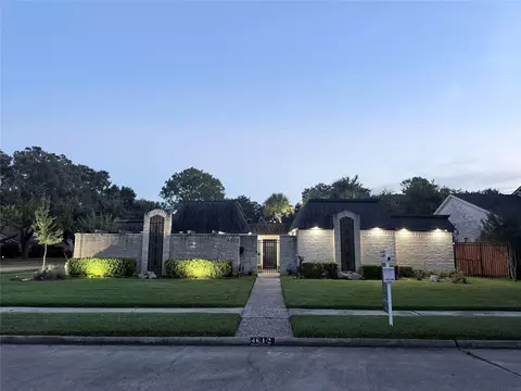 Exterior - 4012 Chile Dr, Pasadena, TX 77504 photo 7 of 9