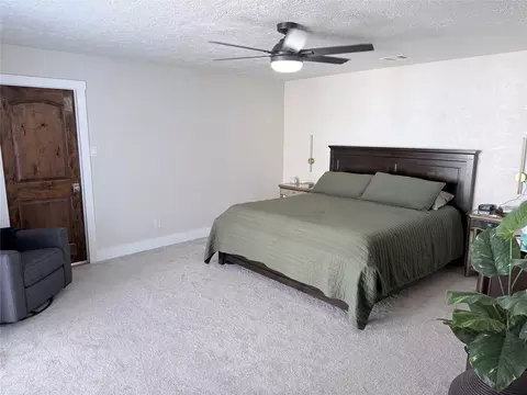 Bedroom - 4012 Chile Dr, Pasadena, TX 77504 photo 5 of 7