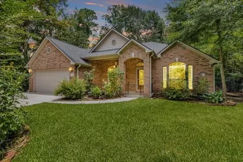 9081 N Comanche Cir, Willis, TX 77378 photo 1
