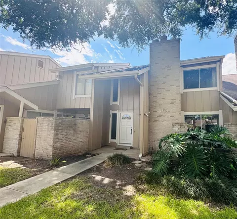 11663 Village Place Dr, Houston, TX 77077