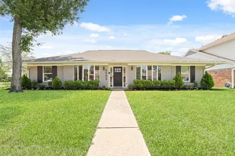 6503 Kury Ln, Houston, TX 77008