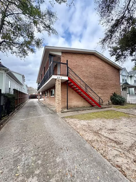 907 Heights Blvd, Houston, TX 77008