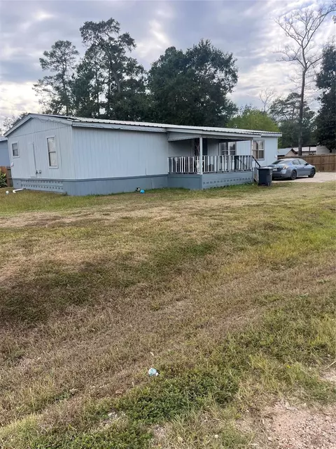 8009 Forest Trace Blvd, Conroe, TX 77306