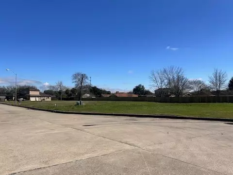 4195 Gaursen Dr, Beaumont, TX 77705