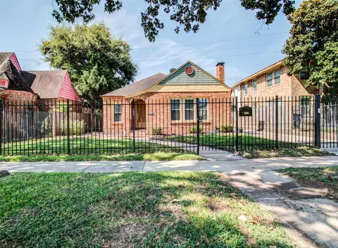 2608 Rosewood St, Houston, TX 77004