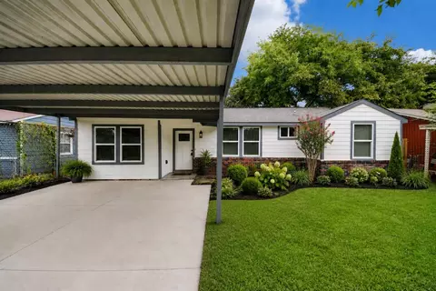 10521 Chesterfield Dr, Houston, TX 77051