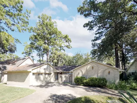 4318 Birchcroft Dr, Houston, TX 77088