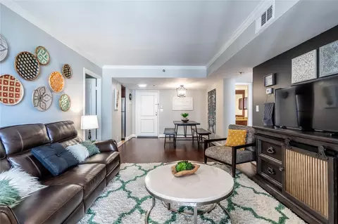3525 Sage Rd #1313, Houston, TX 77056