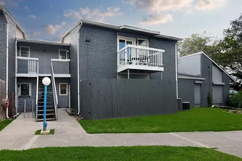 9550 Deering Dr #410, Houston, TX 77036