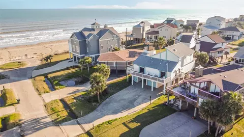 4231 Pelican Ln, Galveston, TX 77554