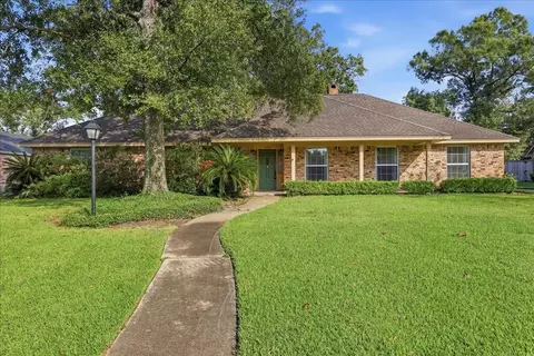 1570 Belvedere Dr, Beaumont, TX 77706