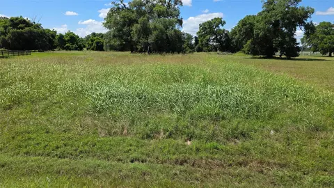 235 Cattle Drive Trl, Angleton, TX 77515