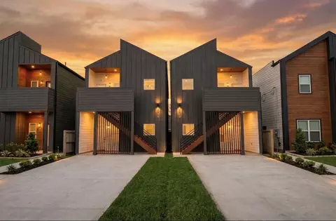 9738 Garcroft A-b St, Houston, TX 77029