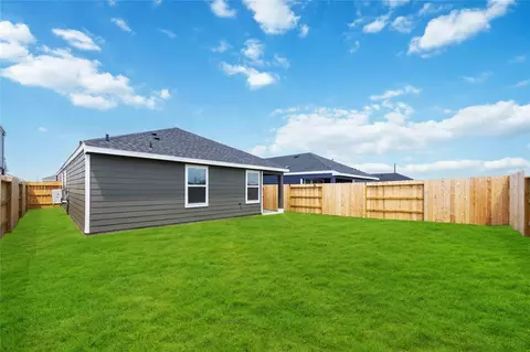 Exterior - 5214 Purple Beebalm Ln, Houston, TX 77048 photo 5 of 5